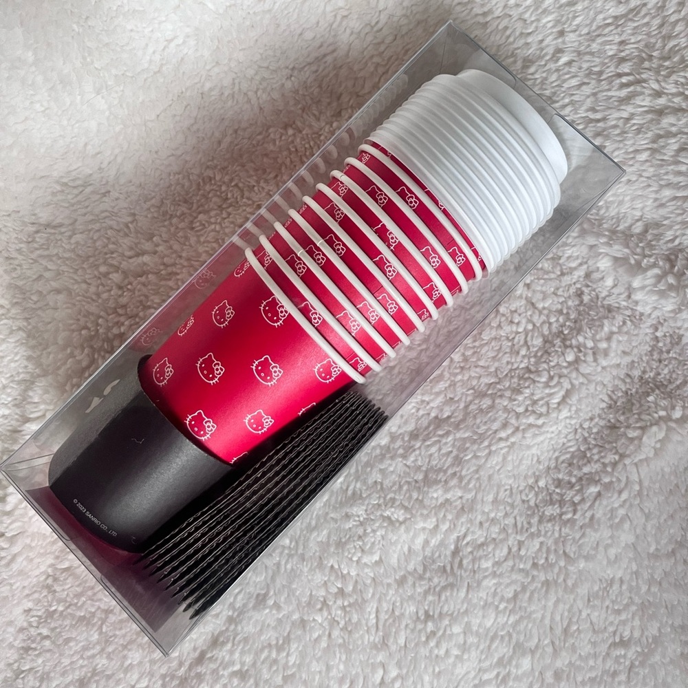 hello kitty disposal cups